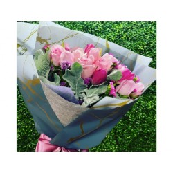 Bouquet de Tulipanes con Rosas